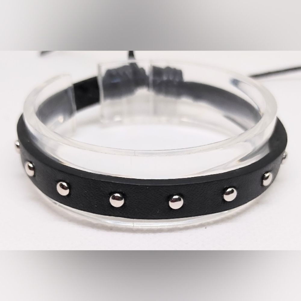 Men's bracelet leather studded black new e53‎